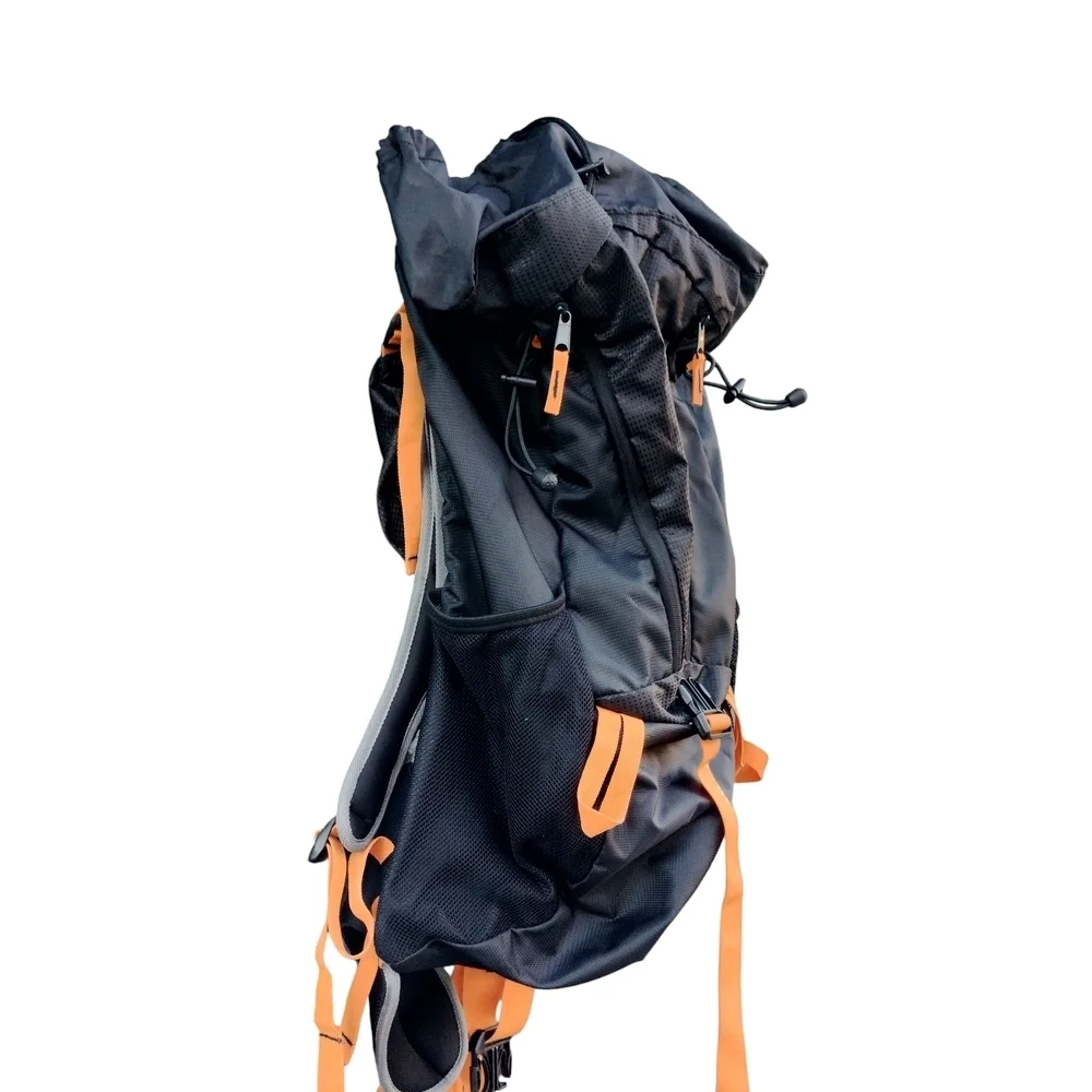 Coleman Backpack.. 🥾🥾 Grab Your Passport And Let's Goo...